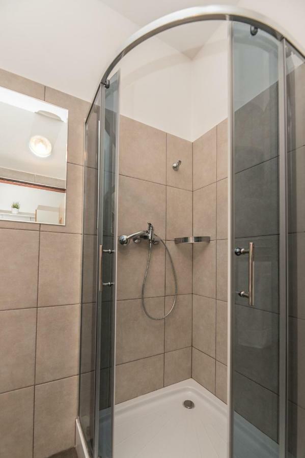 Apartmány Přemyslova Hradec Kralove Exterior foto